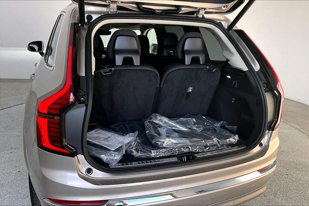 2026 Volvo XC90 B6 Plus 6-Seater