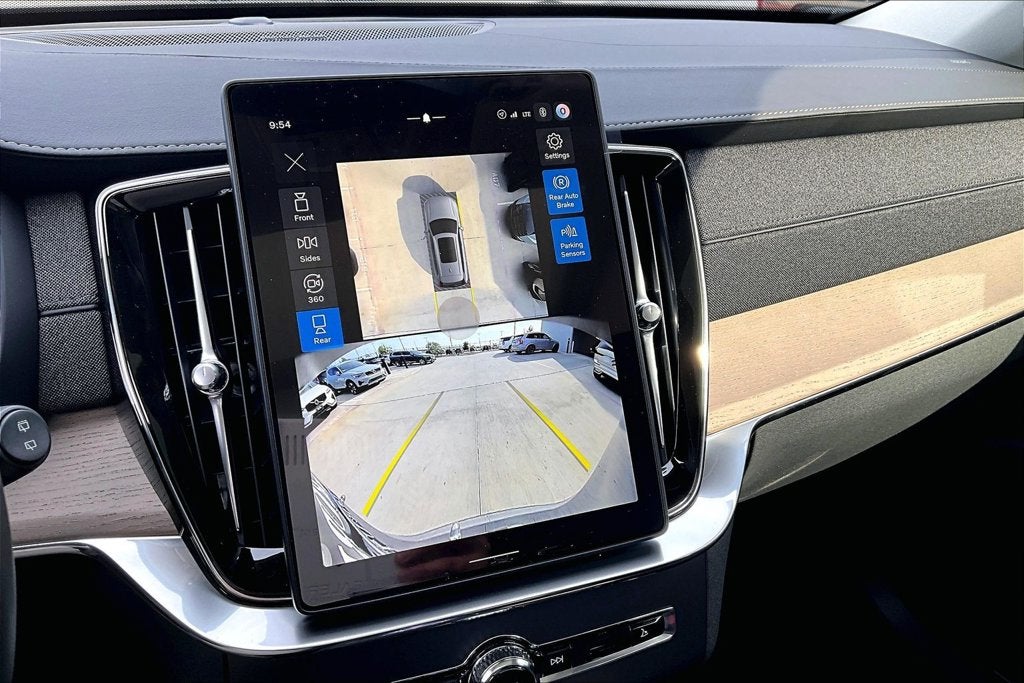 2027 Volvo XC90 B6 Plus 6-Seater