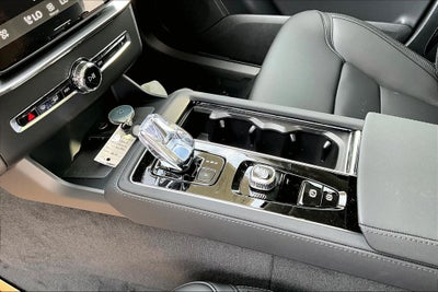 2027 Volvo XC90 B6 Plus 6-Seater