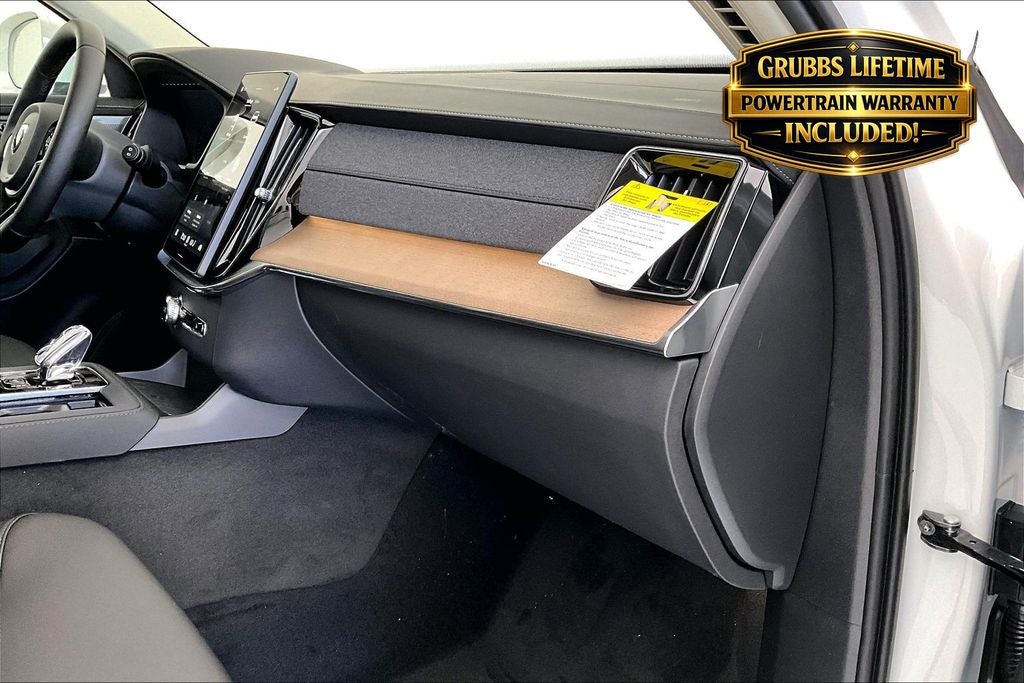2026 Volvo XC90 B6 Plus 6-Seater