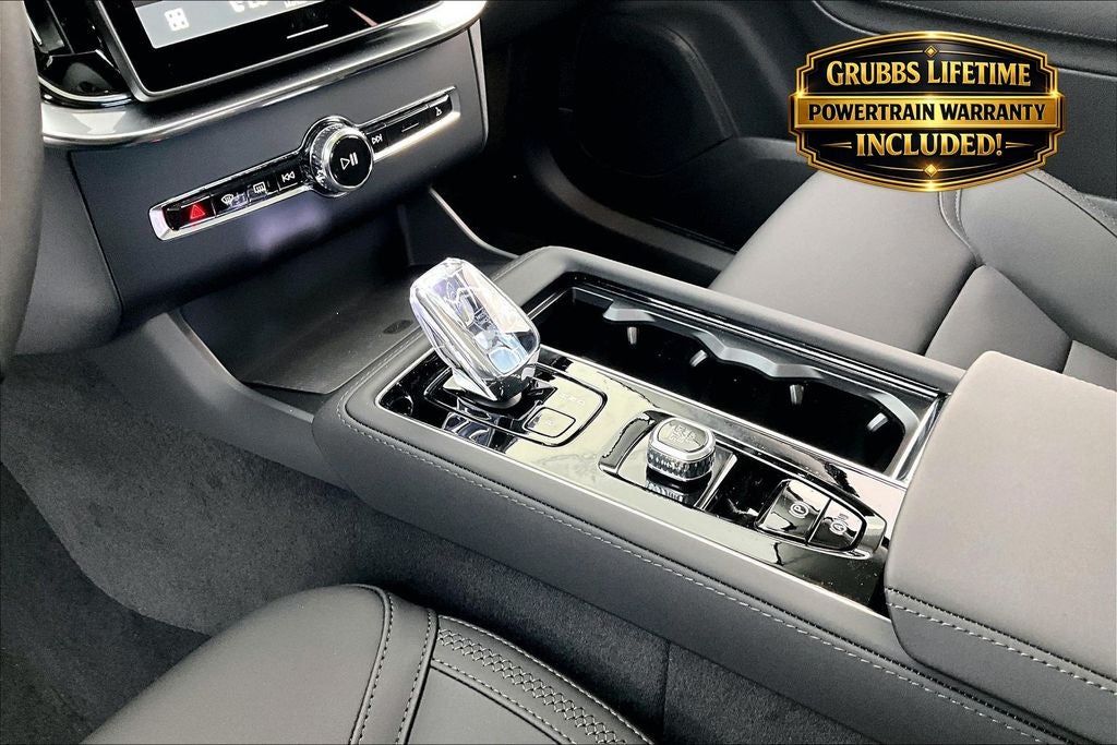 2026 Volvo XC90 B6 Plus 6-Seater