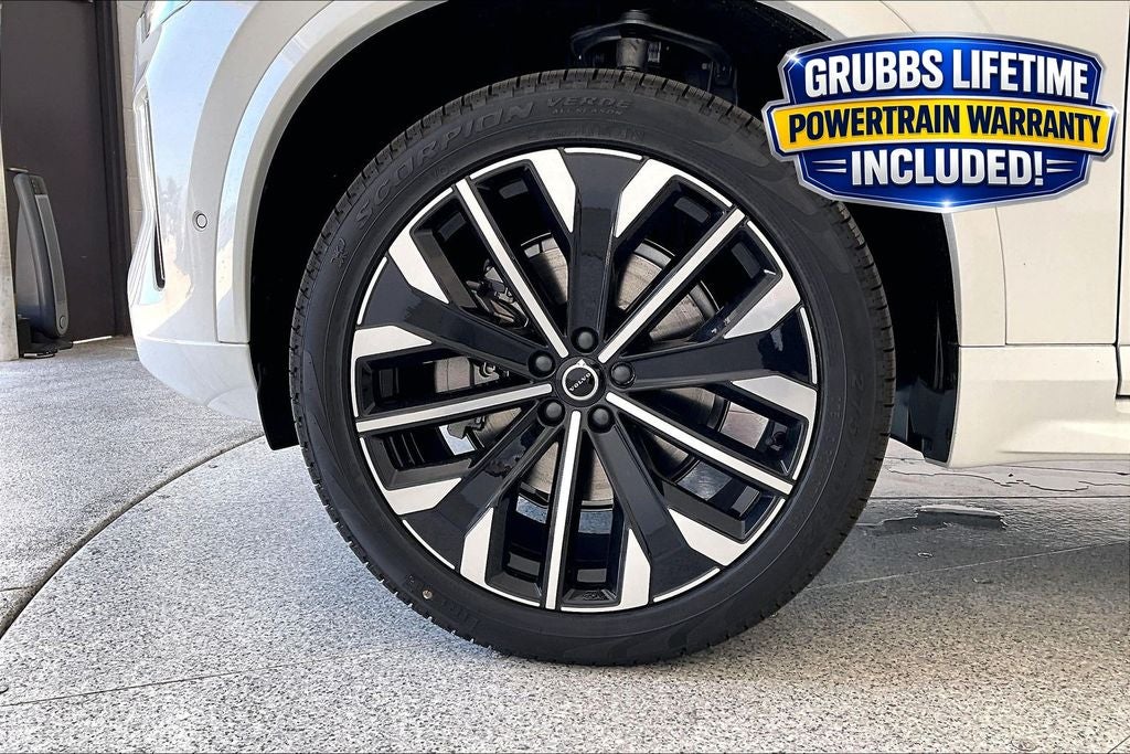 2026 Volvo XC90 B6 Plus 6-Seater