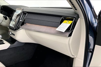 2026 Volvo XC90 B6 Ultra