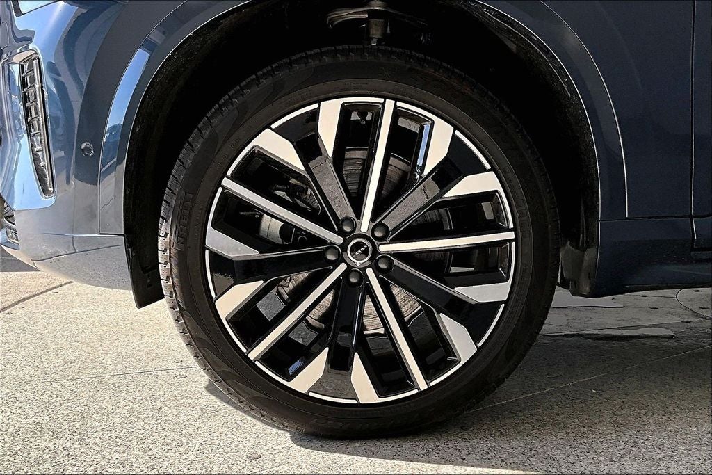 2026 Volvo XC90 B6 Ultra