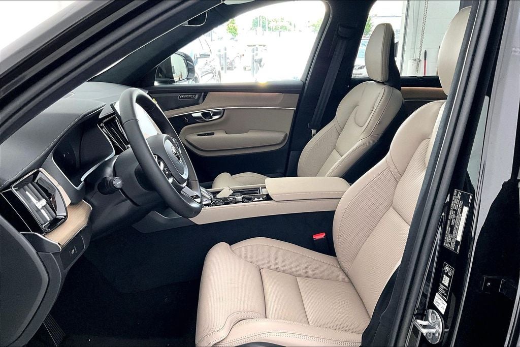 2026 Volvo XC90 B6 Ultra