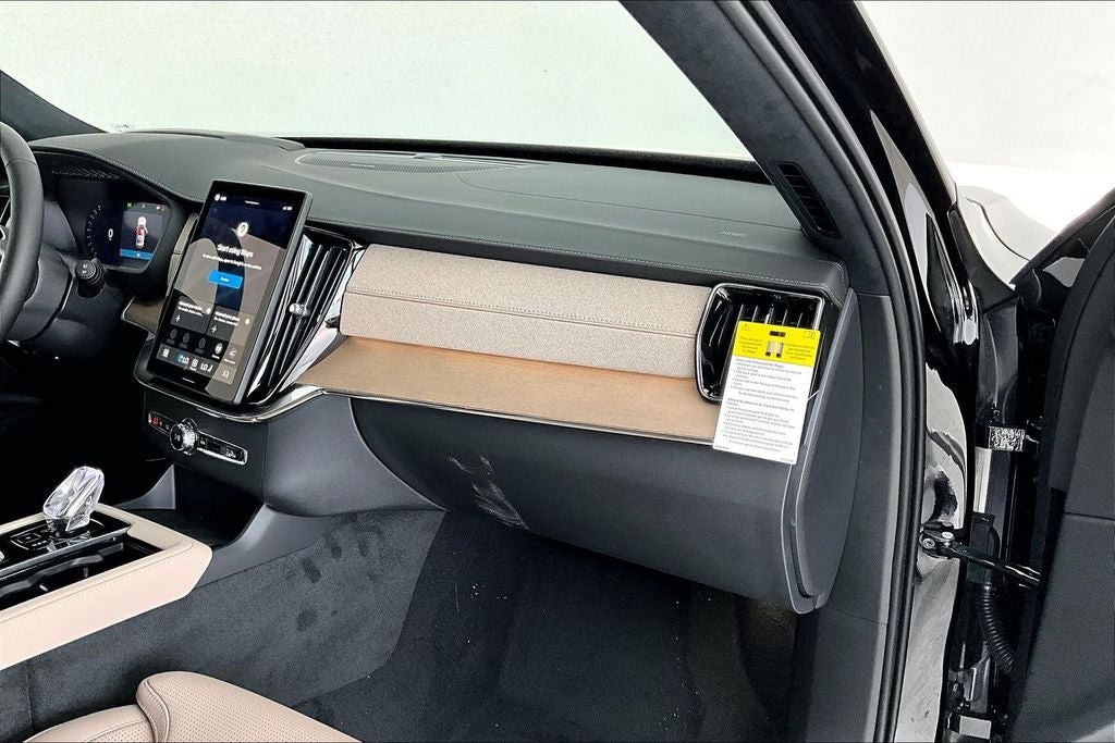 2026 Volvo XC90 B6 Ultra