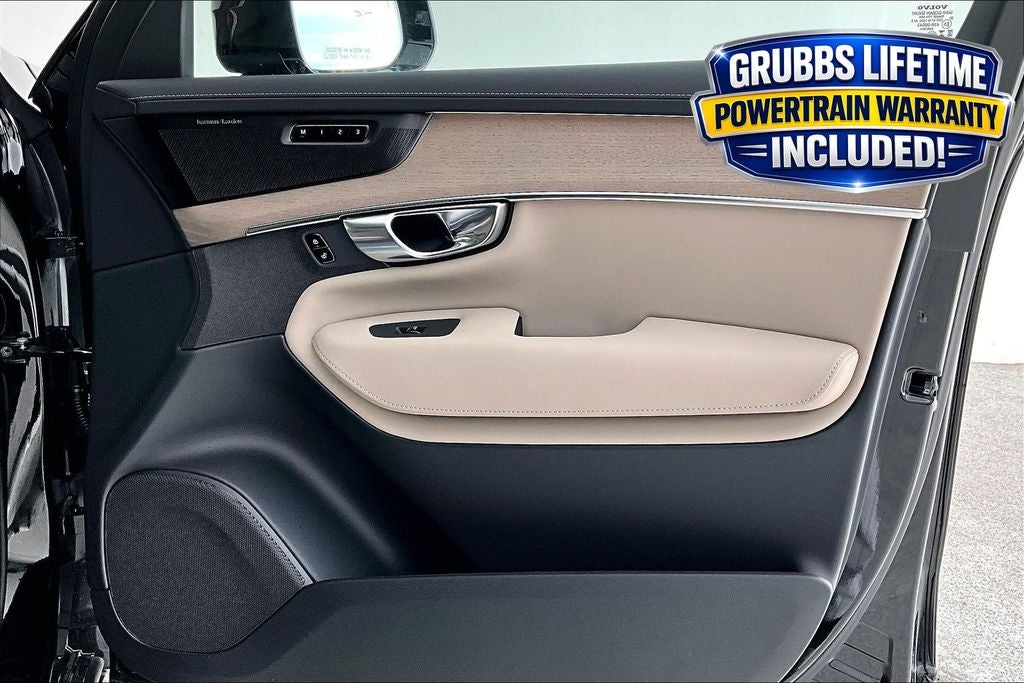 2026 Volvo XC90 B6 Ultra