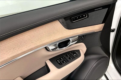 2026 Volvo XC90 B6 Ultra