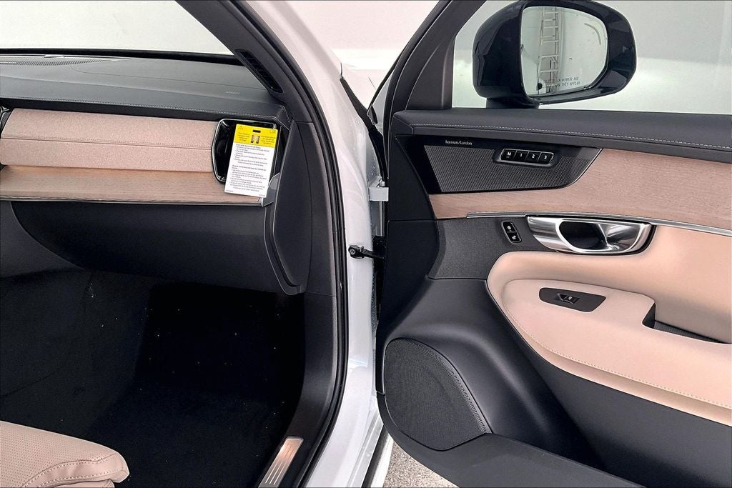 2026 Volvo XC90 B6 Ultra