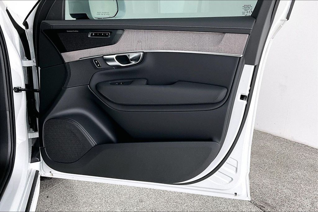 2026 Volvo XC90 B6 Ultra