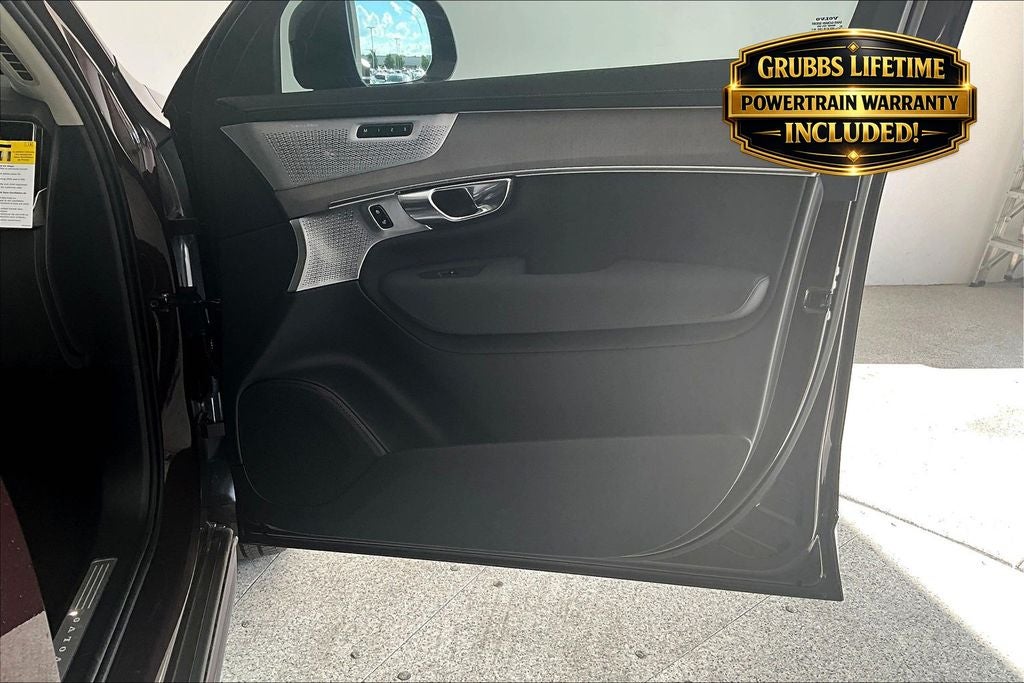 2026 Volvo XC90 B6 Ultra