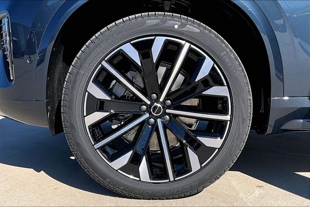 2026 Volvo XC90 B6 Ultra