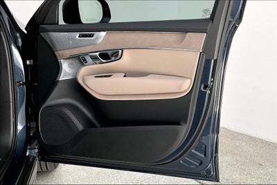 2026 Volvo XC90 B6 Ultra