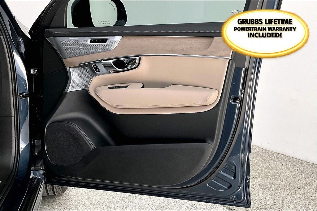 2026 Volvo XC90 B6 Ultra