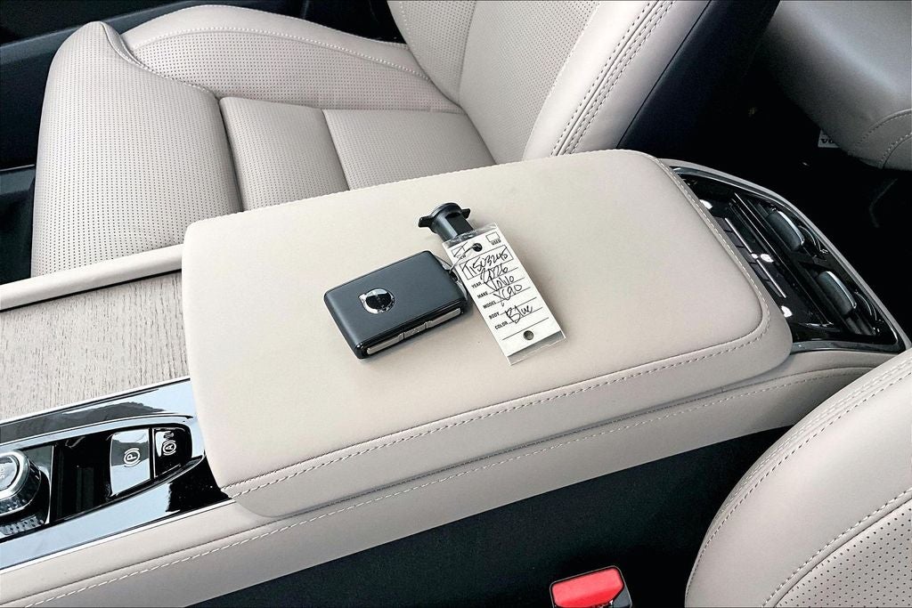 2026 Volvo XC90 B6 Ultra