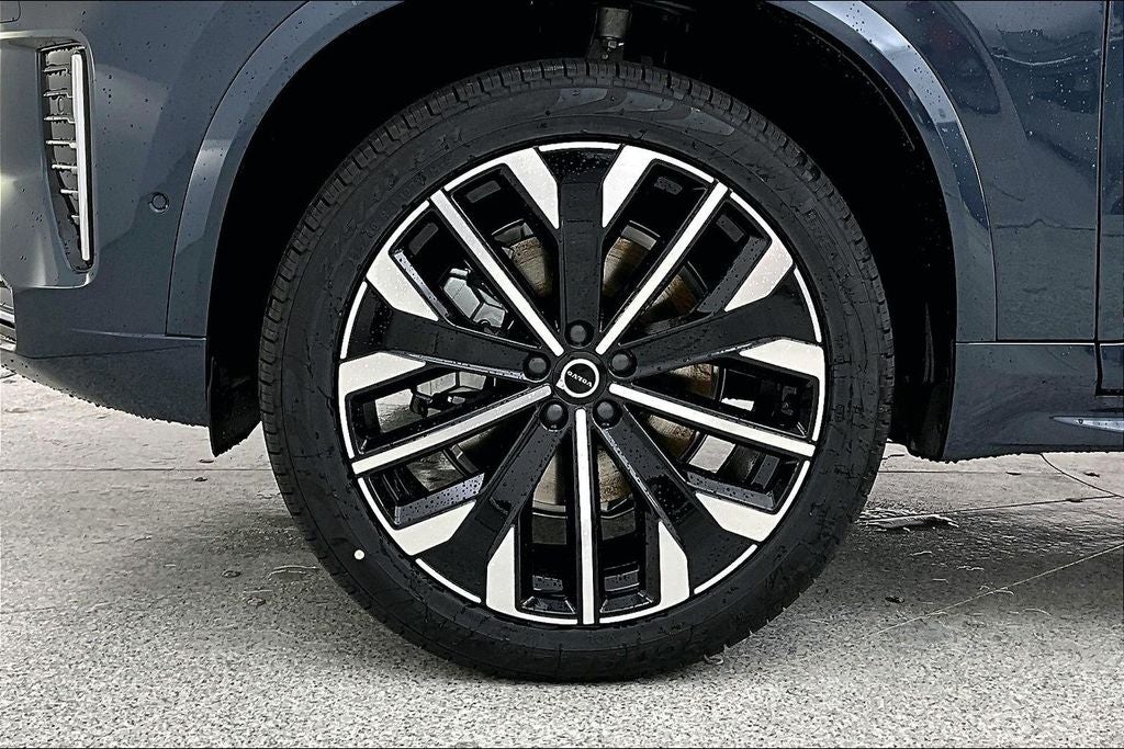 2026 Volvo XC90 B6 Ultra