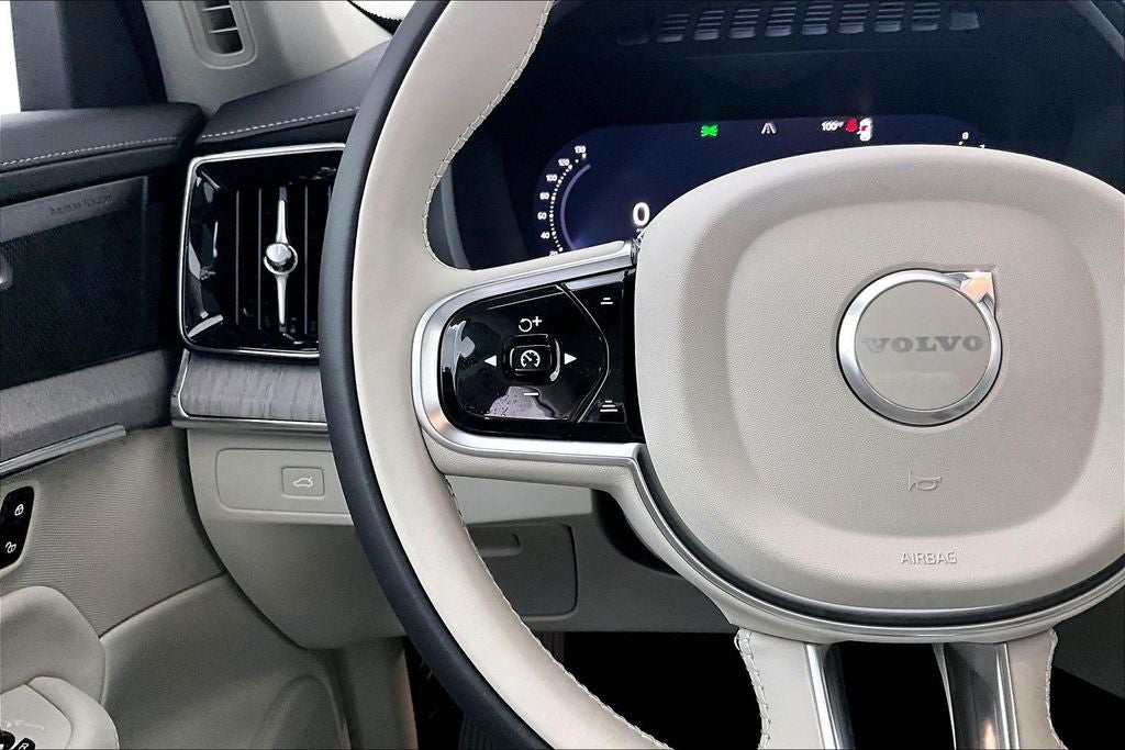 2026 Volvo XC90 B6 Ultra