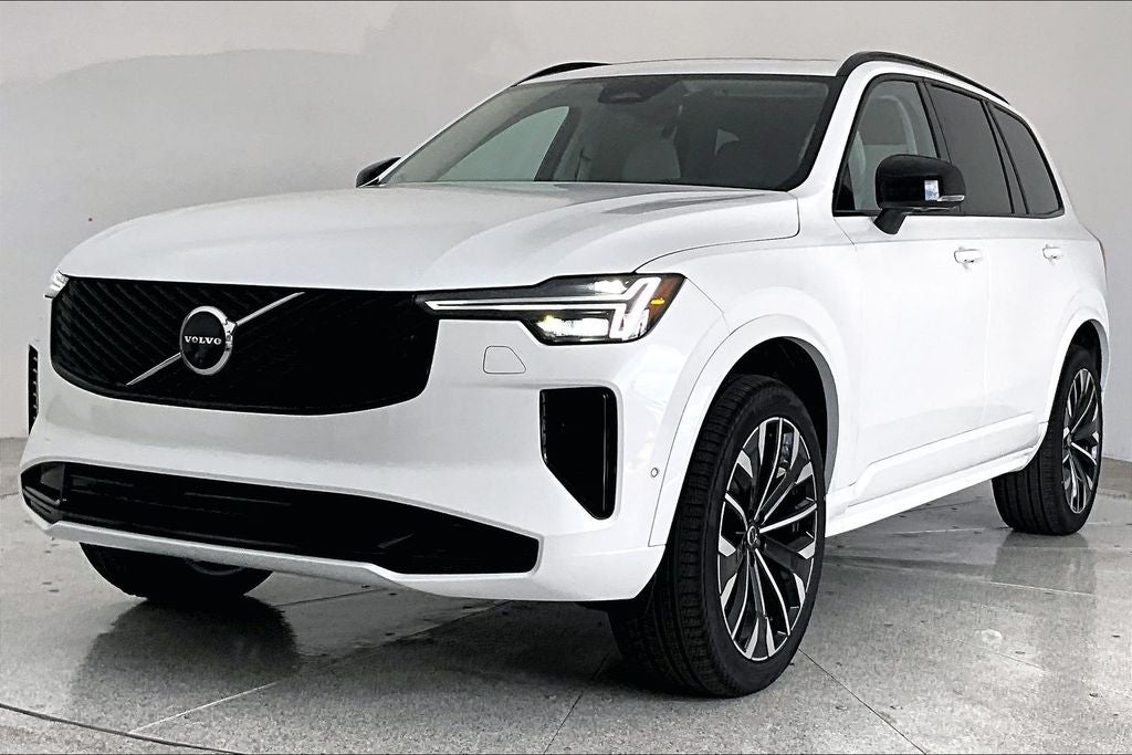 2026 Volvo XC90 B6 Ultra