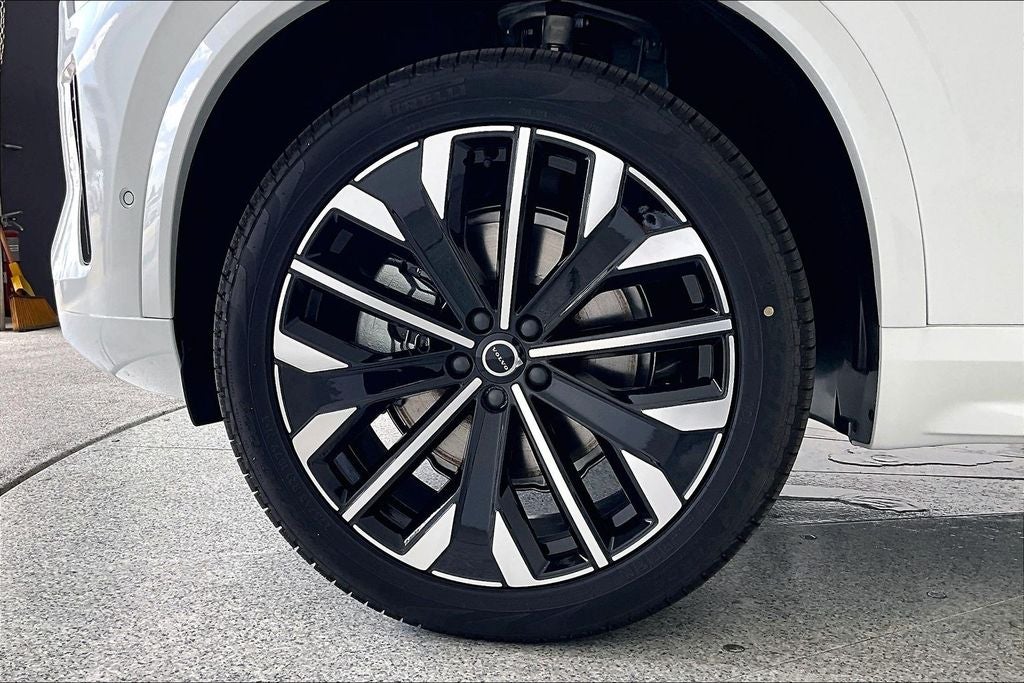 2026 Volvo XC90 B6 Ultra