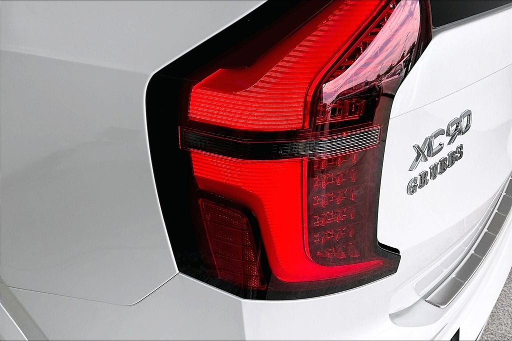 2026 Volvo XC90 B6 Ultra