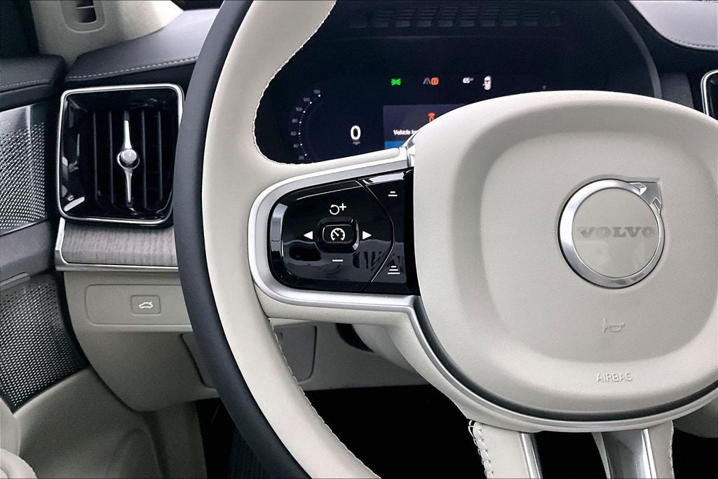 2026 Volvo XC90 B6 Ultra