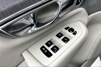 2026 Volvo XC90 B6 Ultra