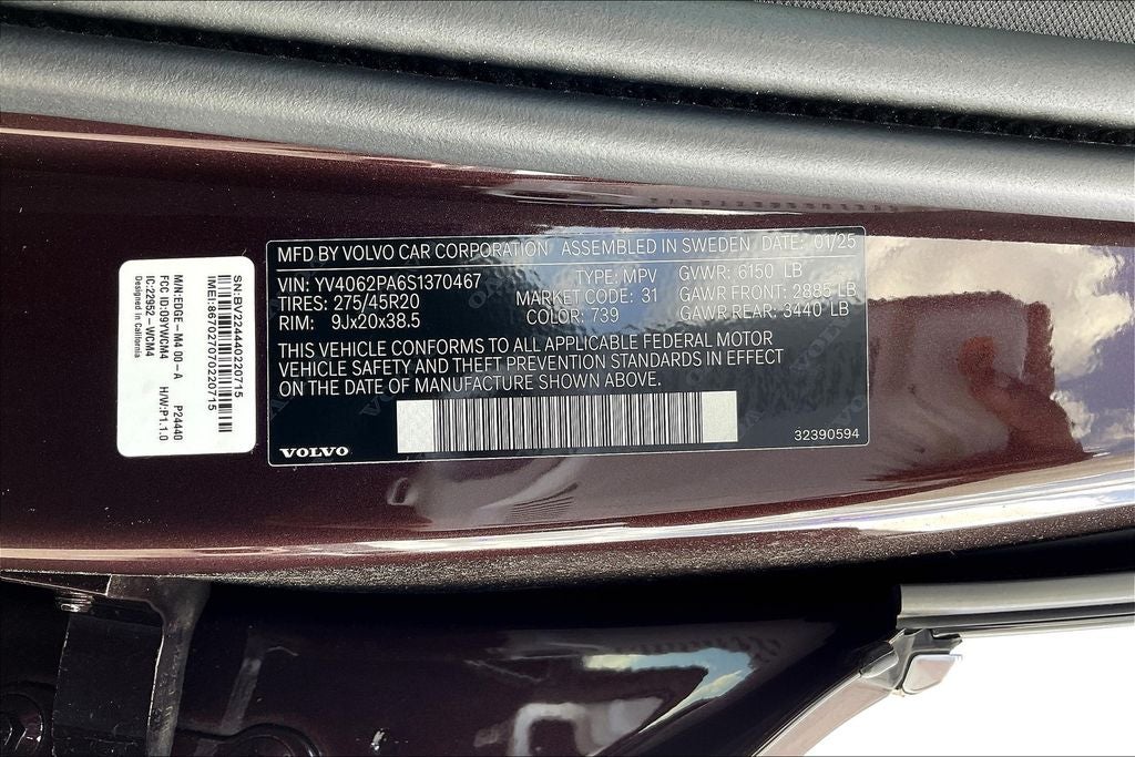 2025 Volvo XC90 B6 Core 2025.5