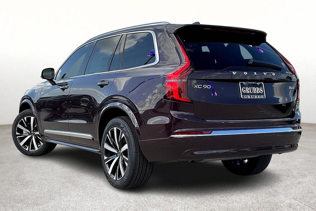 2025 Volvo XC90 B6 Core 2025.5