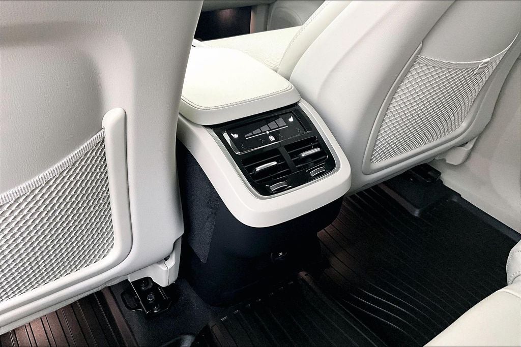 2023 Volvo XC90 Ultimate