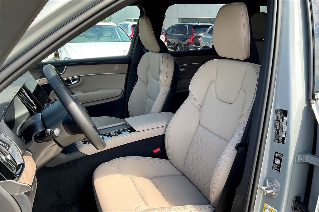 2026 Volvo XC90 B6 Plus 7-Seater