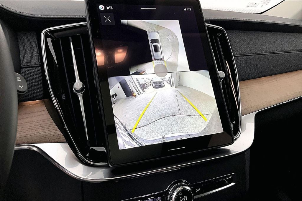 2026 Volvo XC90 B6 Plus 7-Seater