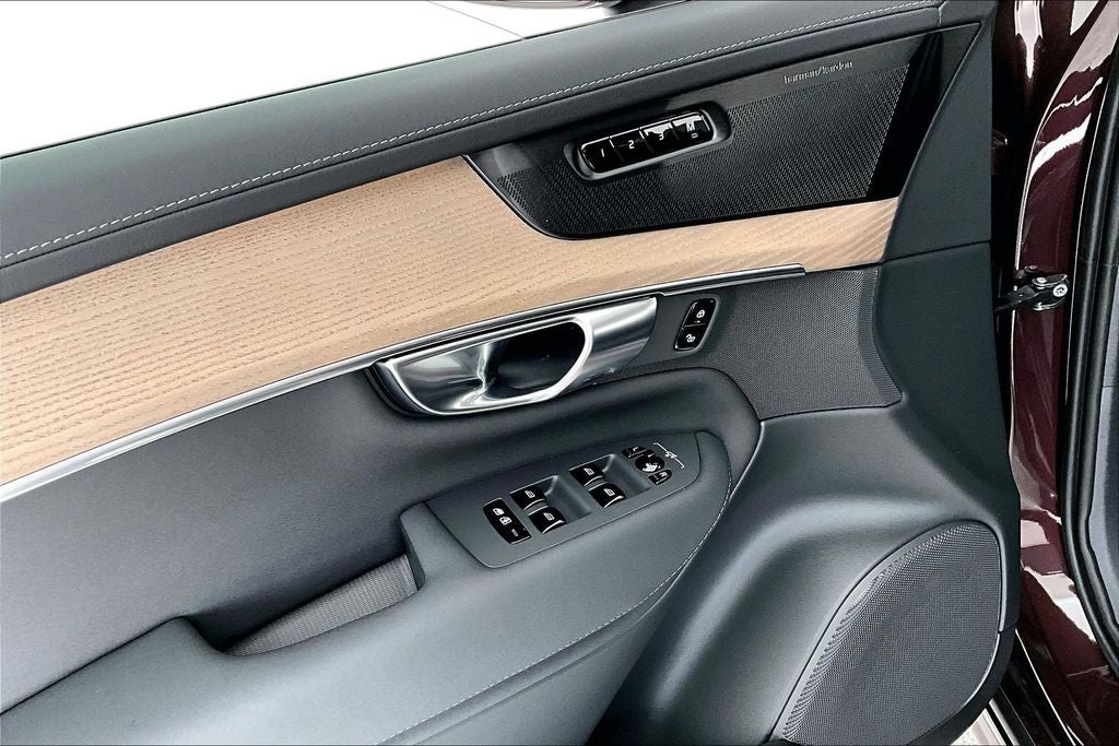 2026 Volvo XC90 B6 Plus 7-Seater