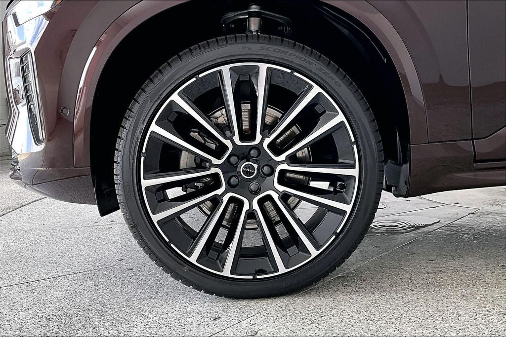 2026 Volvo XC90 B6 Plus 7-Seater