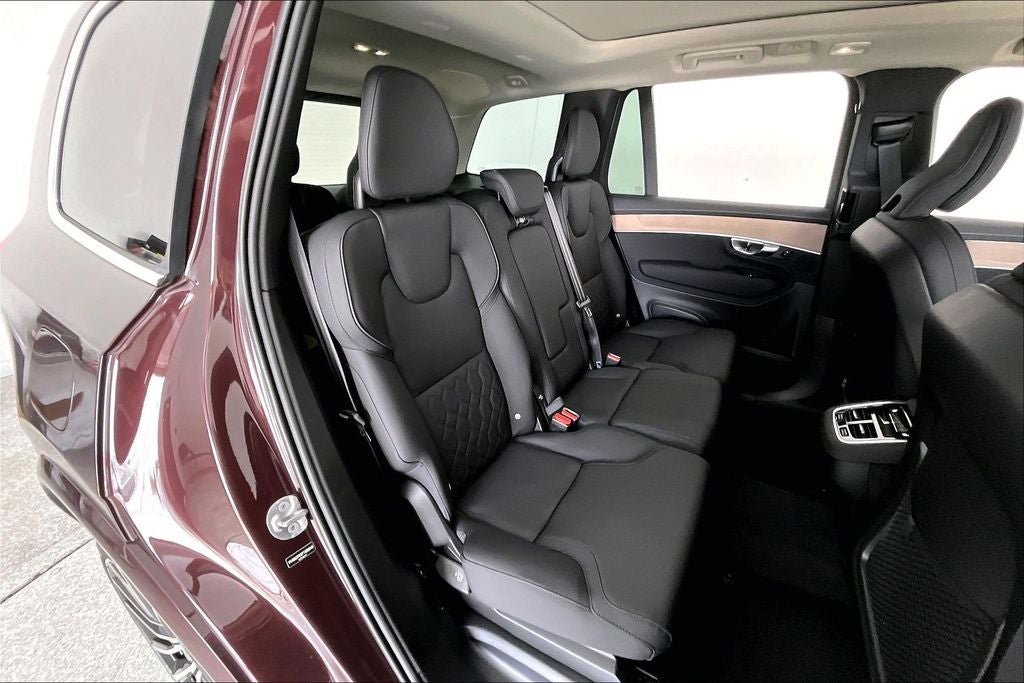 2026 Volvo XC90 B6 Plus 7-Seater