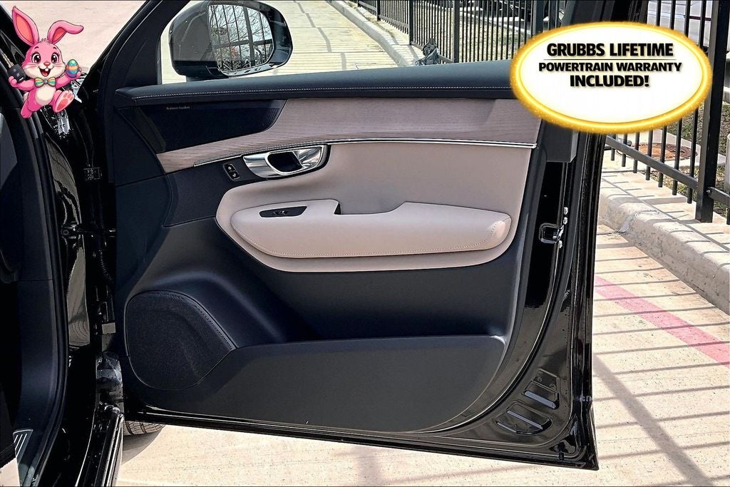 2026 Volvo XC90 B6 Plus 7-Seater