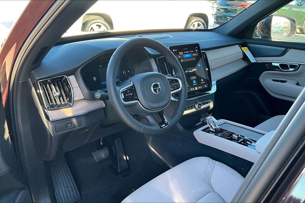 2026 Volvo XC90 B6 Plus 7-Seater