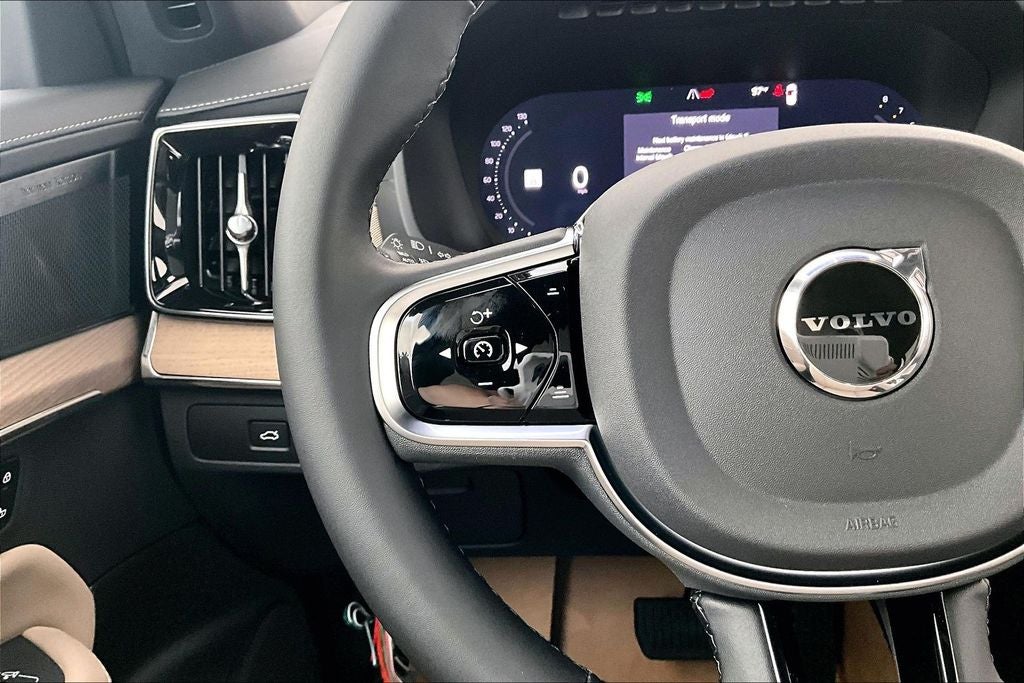 2026 Volvo XC90 B6 Plus 7-Seater