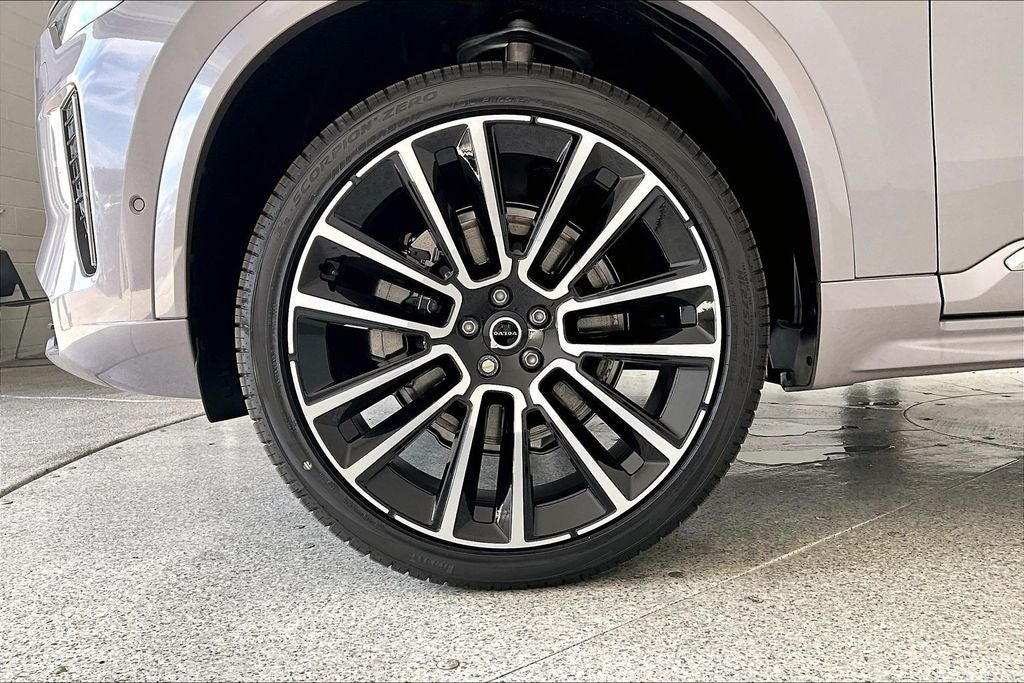 2026 Volvo XC90 B6 Plus 7-Seater