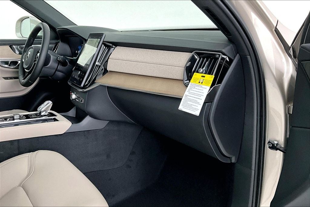 2026 Volvo XC90 B6 Plus 7-Seater