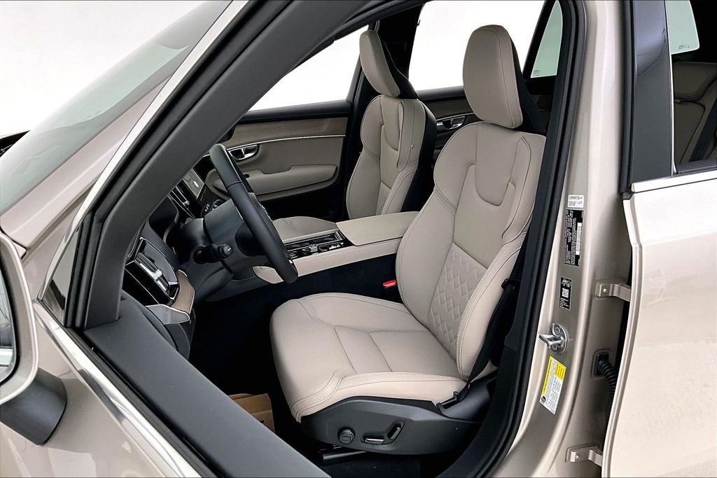 2026 Volvo XC90 B6 Plus 7-Seater