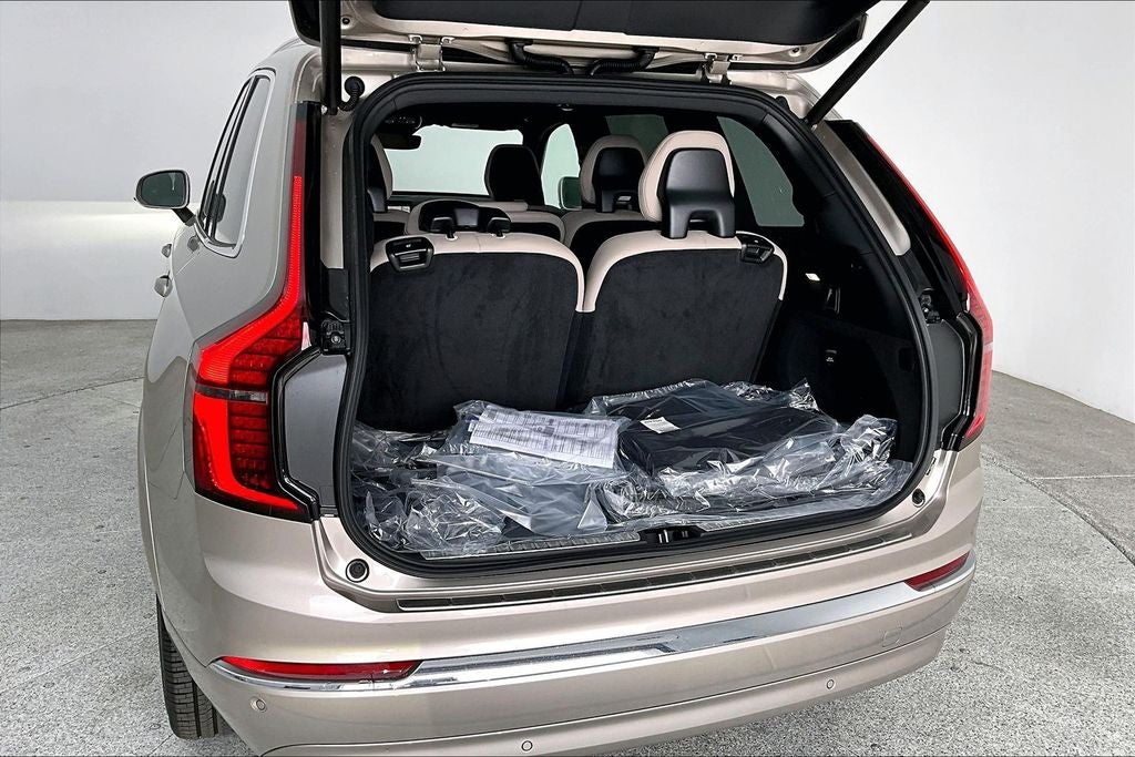 2026 Volvo XC90 B6 Plus 7-Seater