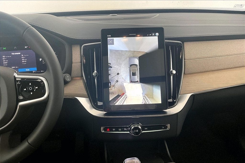 2027 Volvo XC90 B6 Plus 7-Seater