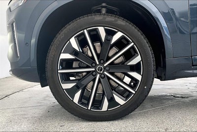 2027 Volvo XC90 B6 Plus 7-Seater