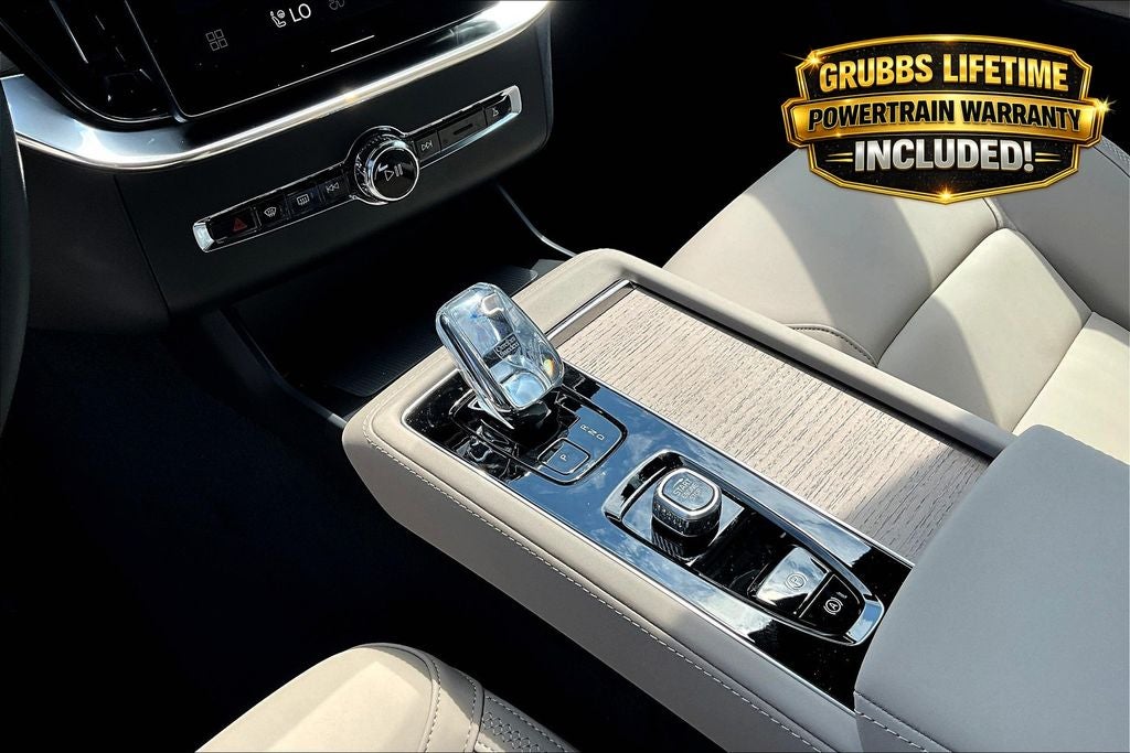 2026 Volvo XC90 B6 Plus 7-Seater