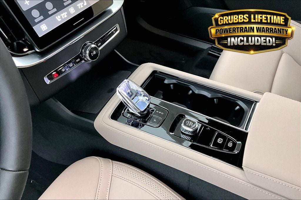 2026 Volvo XC90 B6 Plus 7-Seater