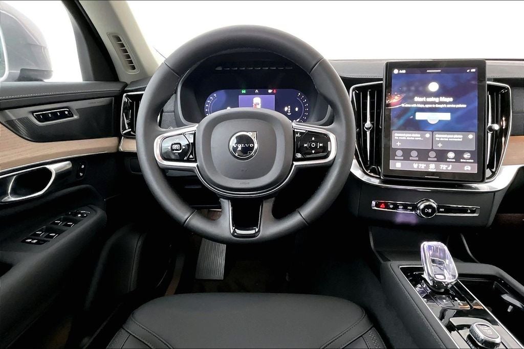 2026 Volvo XC90 B6 Plus 7-Seater