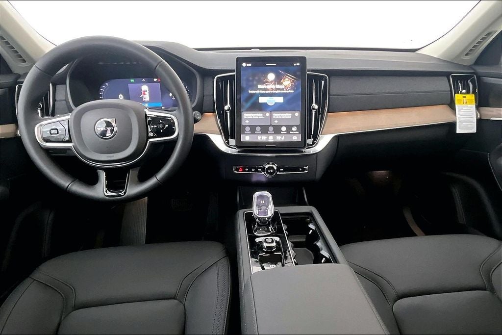 2026 Volvo XC90 B6 Plus 7-Seater