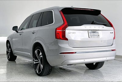 2024 Volvo XC90 B6 Plus Bright Theme