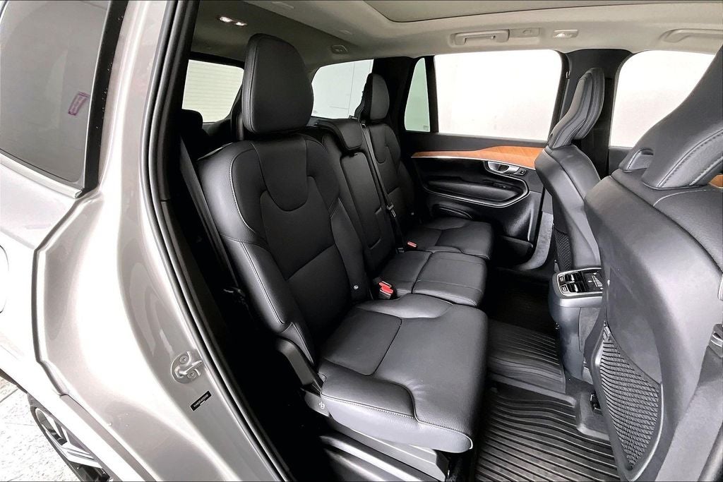 2024 Volvo XC90 B6 Plus Bright Theme