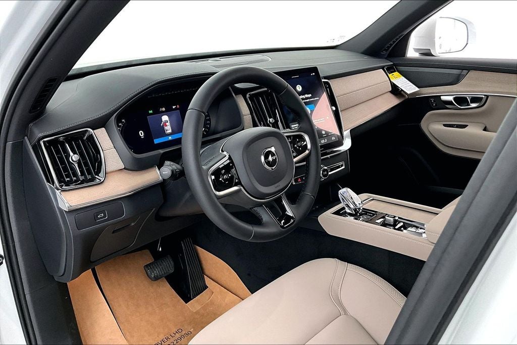 2026 Volvo XC90 B6 Plus 7-Seater